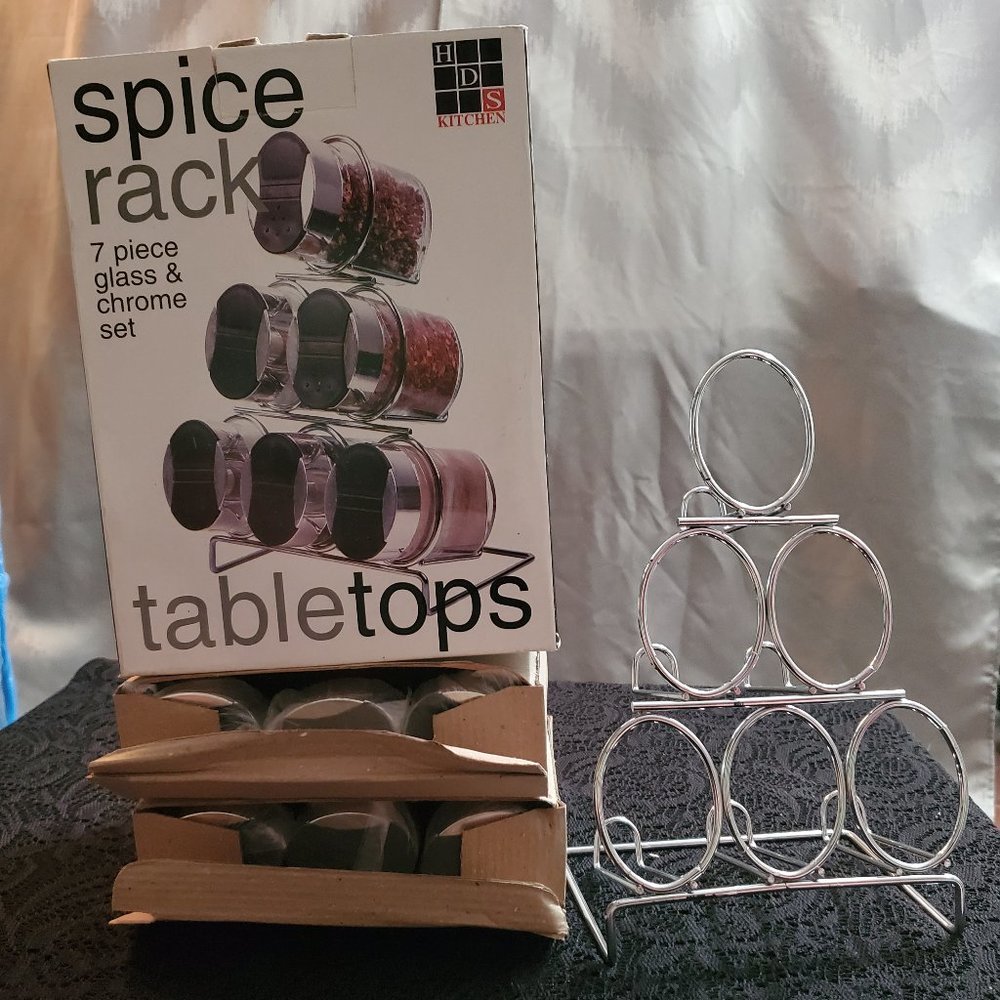 NIB HDS Kitchen Tabletops 7 piece glass & chrome spice rack